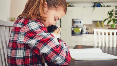 girl learning at home