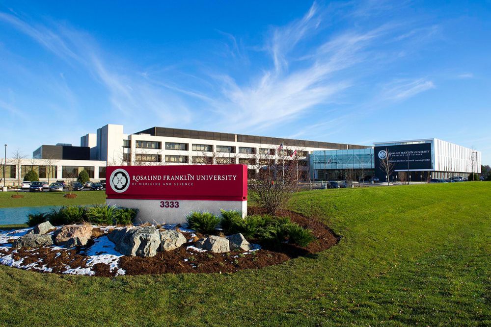 Boost Your MCAT Score with Premier Tutors for Chicago Medical School at Rosalind Franklin University of Medicine and Science | MedSchoolCoach Local Experts