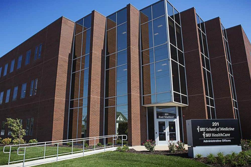 Boost Your MCAT Score with Premier Tutors for Southern Illinois University School of Medicine | MedSchoolCoach Local Experts